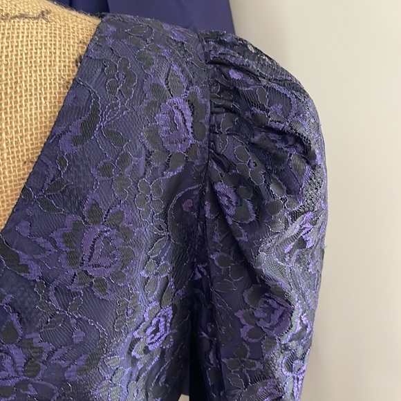 Beautiful vintage dress. Dark purple. Dress w/skirt that is detachable. - Picture 8 of 14